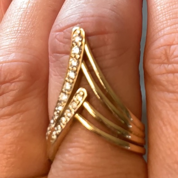 14k Yellow or White Gold Chevron Ring - Picture 6 of 8